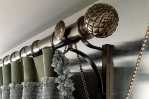 Двухрядные настенные карнизы купить